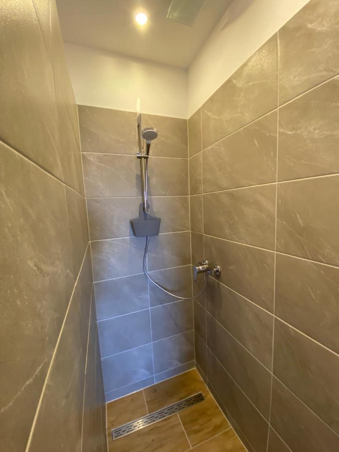 Grosses Doppelzimmer Mit Eigenem Bad Und Kuehlschrank, Frisch Saniert Friedrichskoog Exteriér fotografie