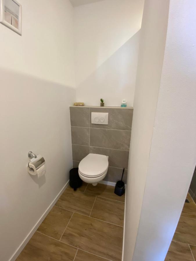 Grosses Doppelzimmer Mit Eigenem Bad Und Kuehlschrank, Frisch Saniert Friedrichskoog Exteriér fotografie
