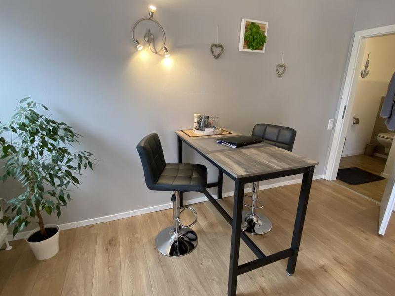 Grosses Doppelzimmer Mit Eigenem Bad Und Kuehlschrank, Frisch Saniert Friedrichskoog Exteriér fotografie